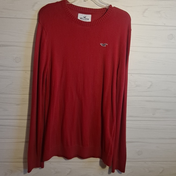 Hollister Sweater - Picture 2 of 4